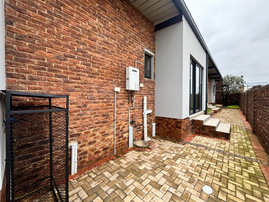 3 Bedroom Property for Sale in Helderzicht Eco Estate North West